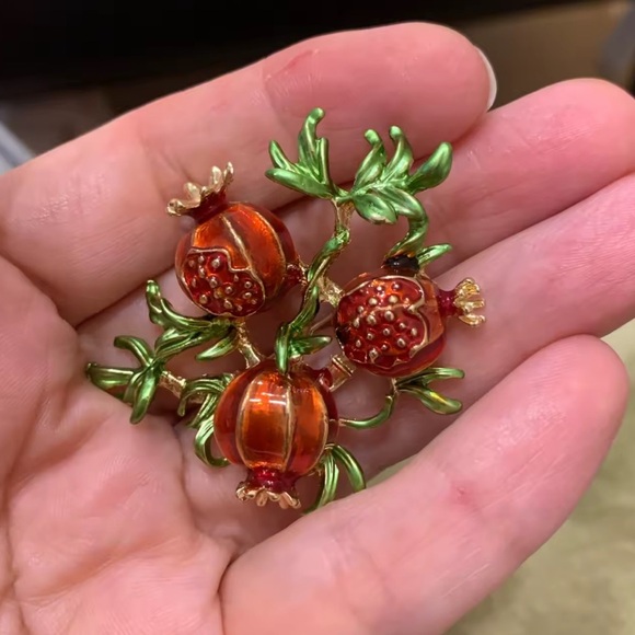 Betsey Johnson Longevity Red Pomegranate Brooch - Picture 3 of 8